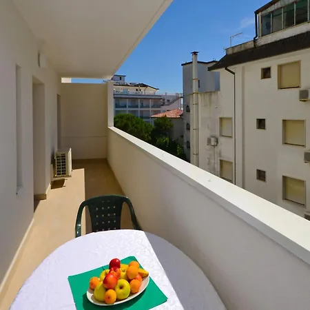 Sweet Just 50mt From The Apartment